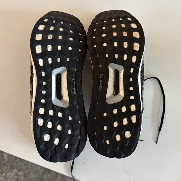 Adidas Ultra Boost ST (Mens, size 13) - Picture 2 of 4